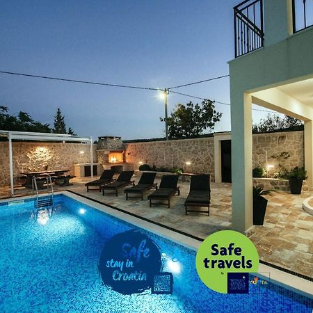 ווינייראץ Villa Castello Coza Zadarvillas מראה חיצוני תמונה