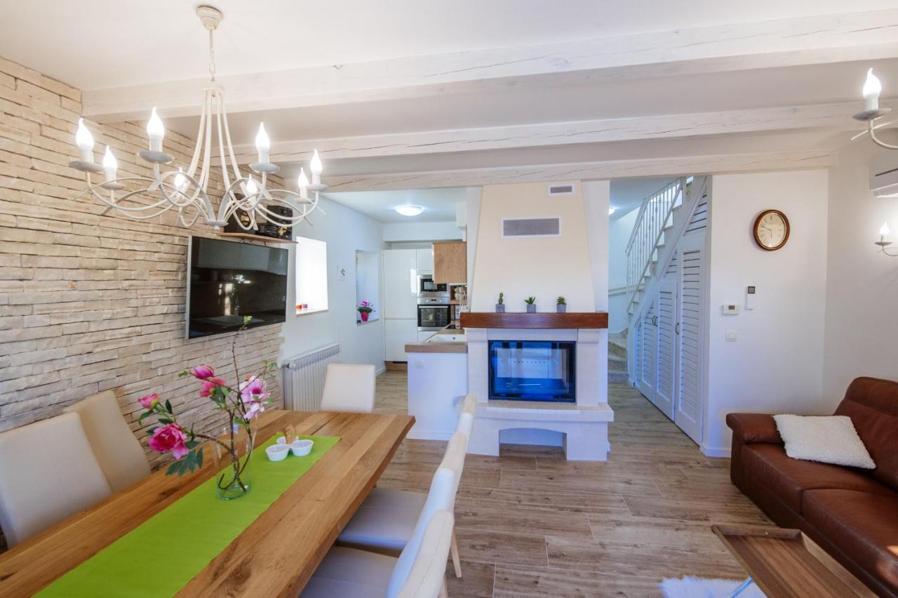 ווינייראץ Villa Castello Coza Zadarvillas מראה חיצוני תמונה